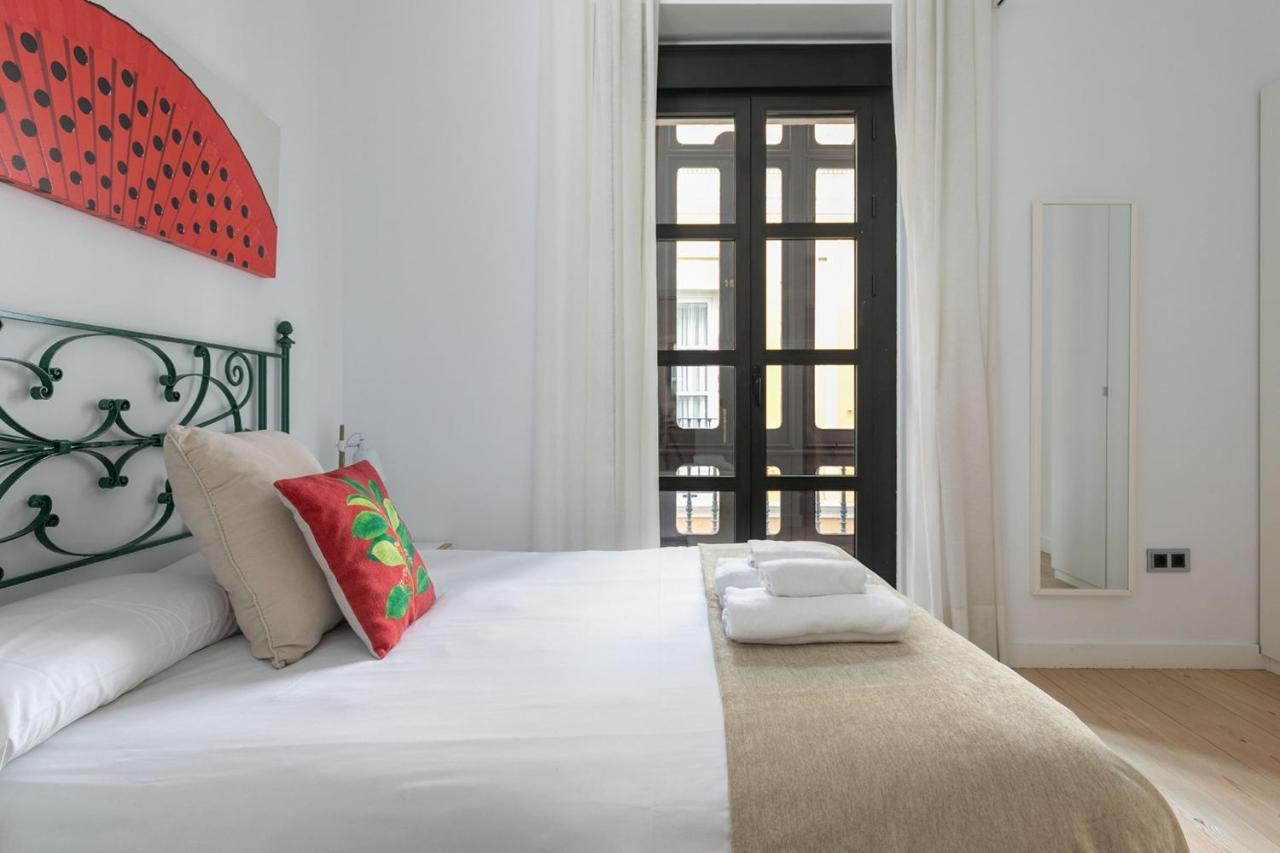 Holiday Rentals Tempa Museo Sevilla Exterior foto